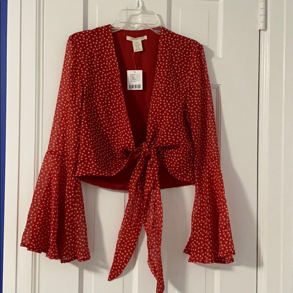 RED PATTERNED TIE SHIRT!